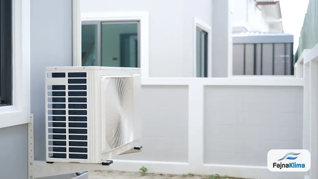 Porównanie klimatyzacji w mieszkaniu i małym biurze